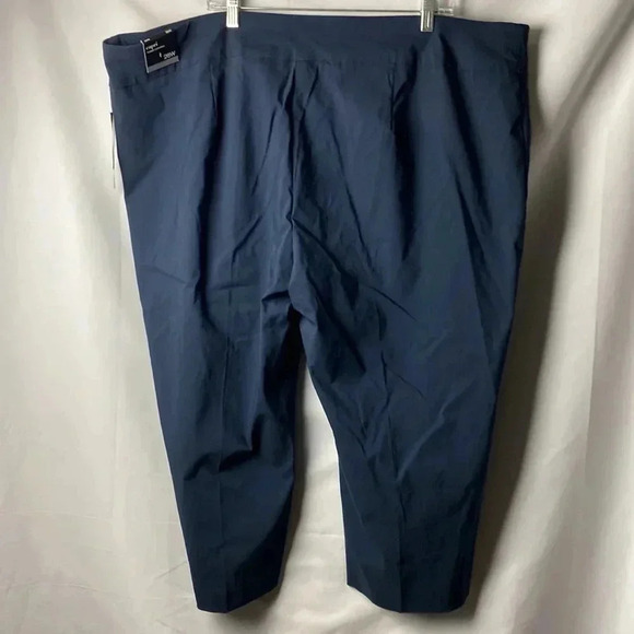 NWT ALFANI WOMEN TUMMY CONTROL CAPRI PANT NAVY BLUE WOMENS PLUS SIZE 28W - Picture 13 of 14